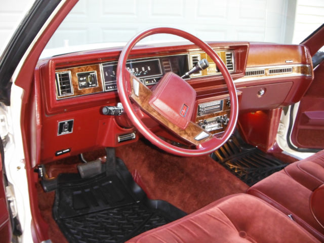 1983 Oldsmobile Cutlass Supreme Brougham