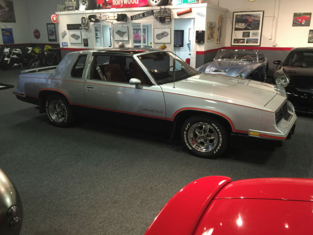 1984 Hurst Oldsmobile With Lightning Rod Shifter And T Tops