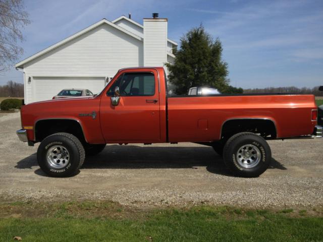 square body chevy show winning